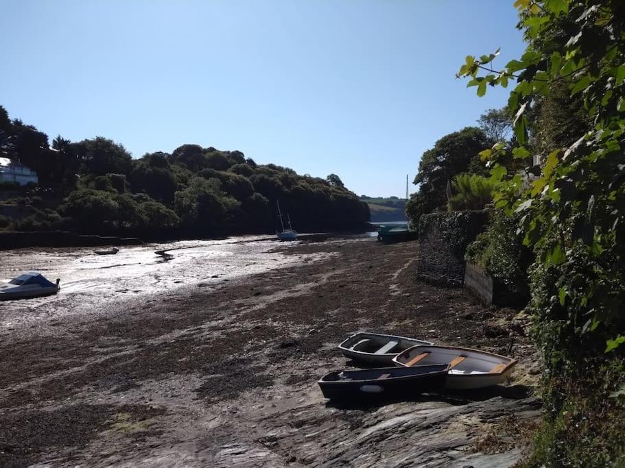 Dingley Dell - Superb Location For Truro In Private Accommodation Perranwell Exterior photo